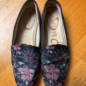 Sam Edelman Navy and Pink Floral Flats
